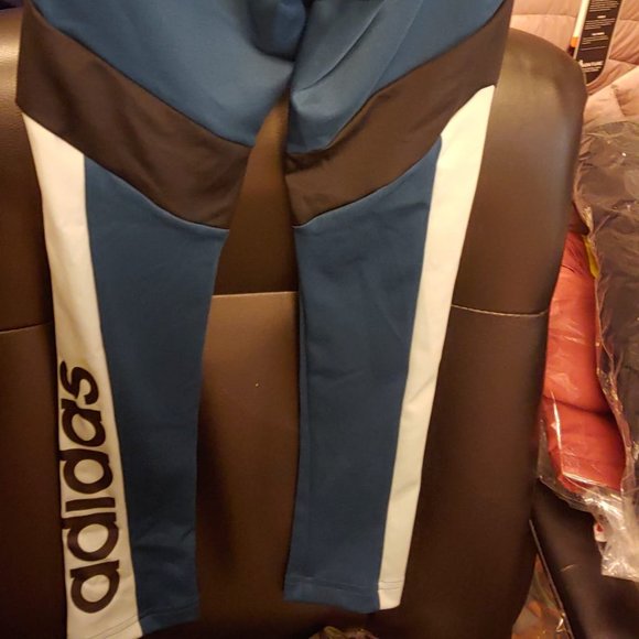 ADIDAS Women Designed 2 Move Colorblock Regular Rise 7/8 Tight - Picture 6 of 8